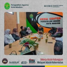 Perkuat Komitmen Pelayanan Prima, Panitera PA Kota Madiun Tekankan Respon Cepat dan Akurasi Administrasi Perkara |04-02-2026|