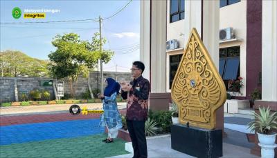 Apel Jum'at Sore, Ketua PA Kota Madiun Ajak Aparatur Jaga Integritas dan Tingkatkan Kualitas Pelayanan |24-07-2026|